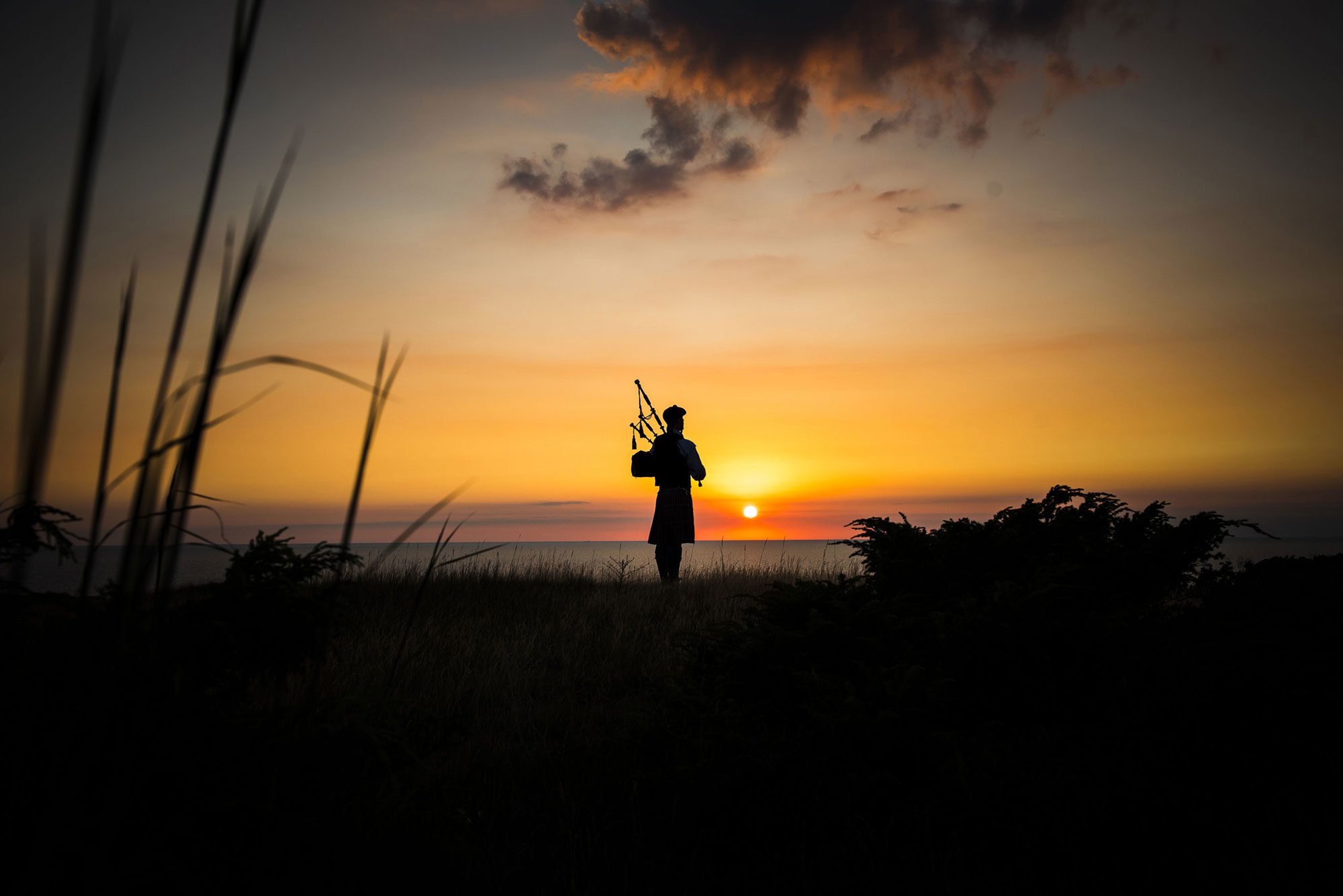 THE BAGPIPER